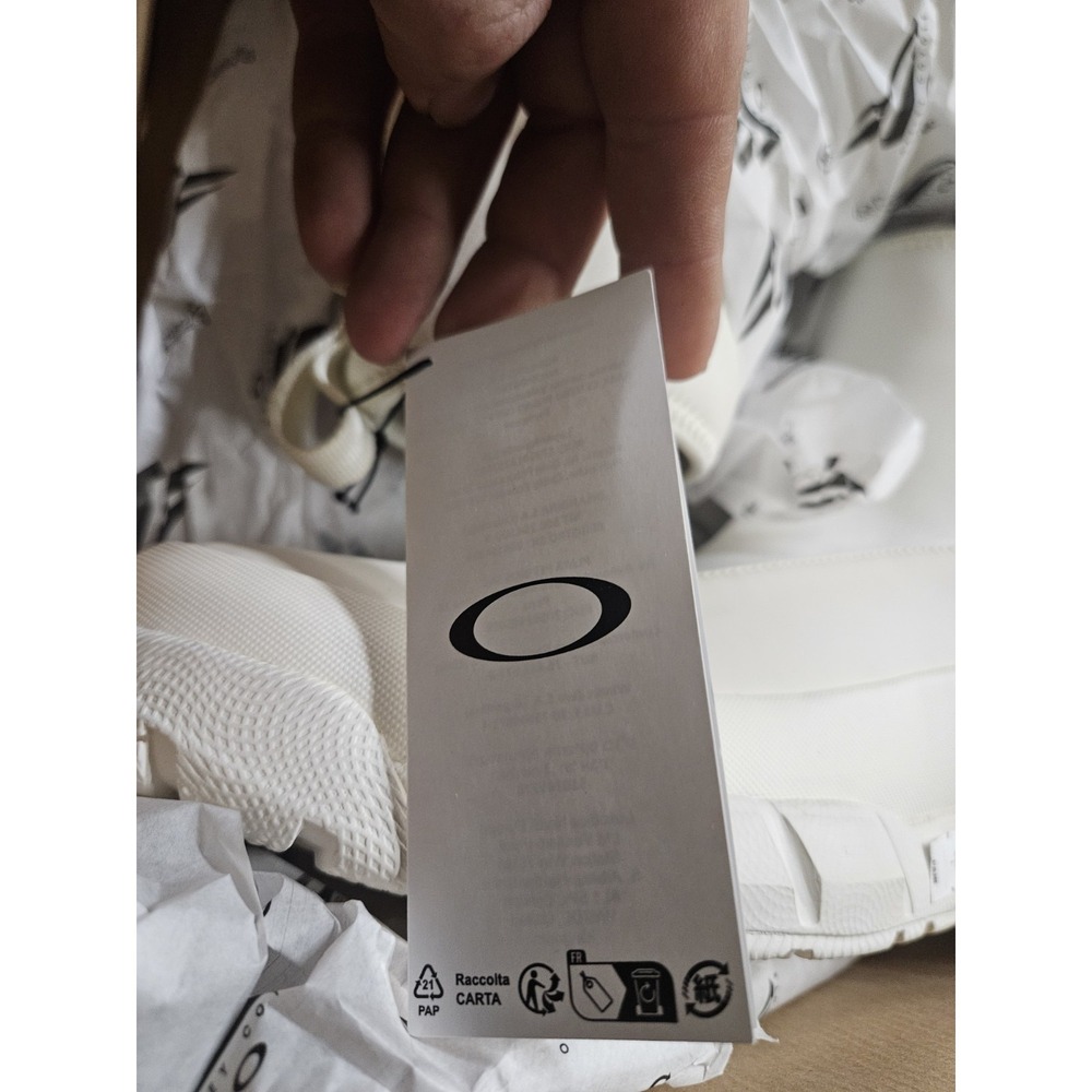 Oakley Coyote Laceless Boot - Arctic White - size 12.5 New with Box and Tag - Picture 8 of 15